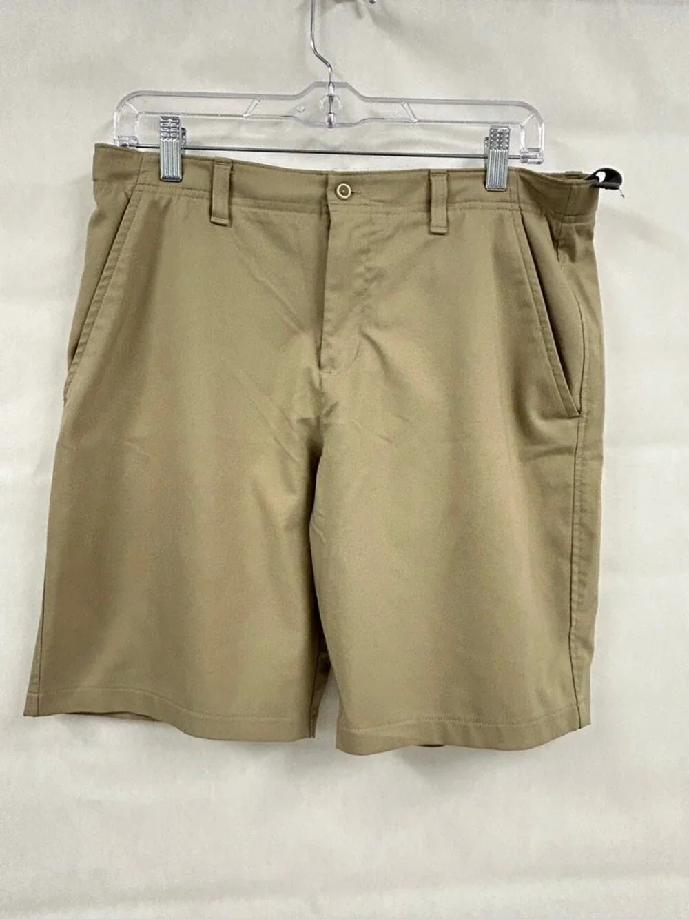 Under Armour Youth XL Khaki Golf Shorts Boys Performance Athletic Casual Beige
